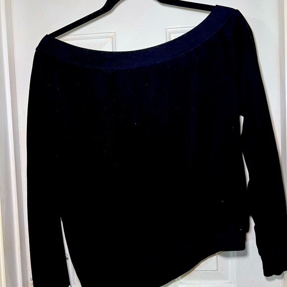 ByEgries Pearl off the shoulder sweater - Picture 3 of 3